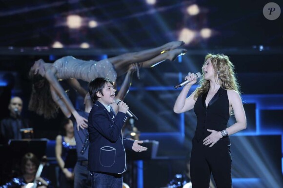 Lara Fabian sur le plateau d'Io Canto, à la télévision italienne, le 21 mars 2010 !