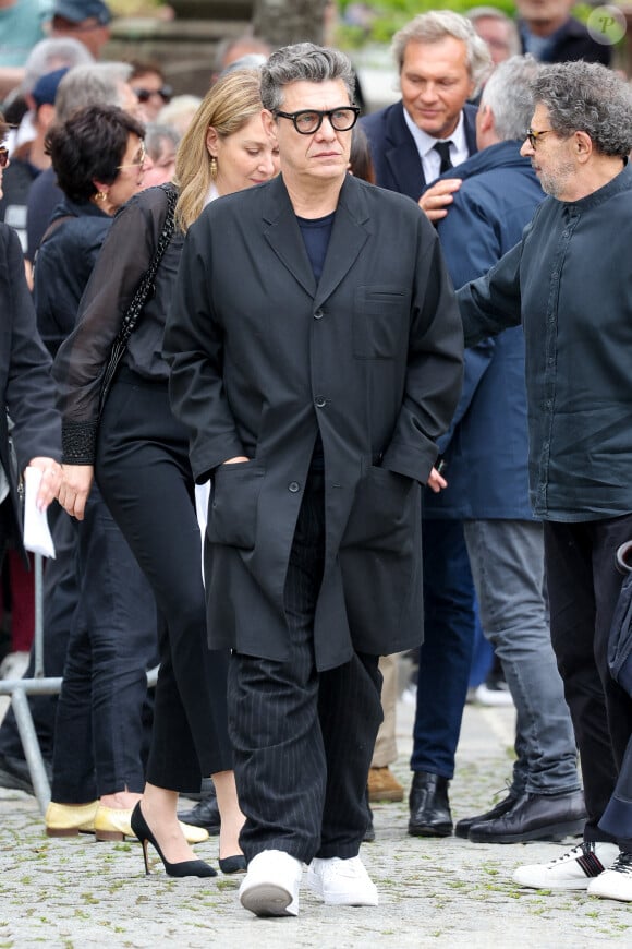 Marc Lavoine - Arrivées aux obsèques de l'auteure-compositrice-interprète et actrice française Françoise Hardy au crématorium du cimetière du Père-Lachaise à Paris, France, le 20 juin 2024. © Jacovides-Moreau/Bestimage 