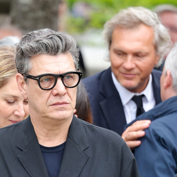 Marc Lavoine - Arrivées aux obsèques de l'auteure-compositrice-interprète et actrice française Françoise Hardy au crématorium du cimetière du Père-Lachaise à Paris, France, le 20 juin 2024. © Jacovides-Moreau/Bestimage 