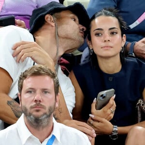 Dans l'émission Legend, Florent Manaudou s'est exprimé sur ses désirs d'enfants
 
Florent Manaudou et sa compagne Lola Dumenil - Les célébrités en tribunes pendant l'épreuve de basketball de Demi-Finale opposant la France à l'Allemagne lors des Jeux Olympiques de Paris 2024 (JO) à l'Arena Bercy, à Paris, France, le 8 août 2024. © Jacovides-Perusseau/Bestimage