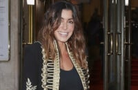 Jenifer, stylée en veste officier non loin d'Elodie Frégé bien accompagnée