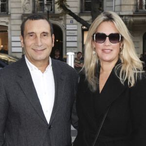 Zinedine Soualem et sa compagne Caroline Faindt arrivant au "Concerto pour la Paix" organisé par Omar Harfouch au Théâtre des Champs Élysées à Paris, France, le 18 Septembre 2024. © Perusseau / Tribeca / Bestimage 