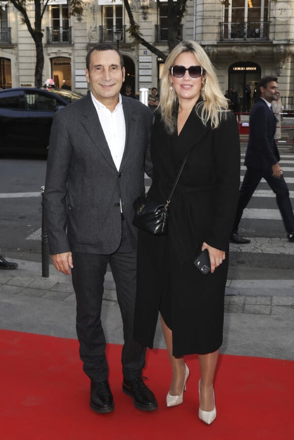 Zinedine Soualem et sa compagne Caroline Faindt arrivant au "Concerto pour la Paix" organisé par Omar Harfouch au Théâtre des Champs Élysées à Paris, France, le 18 Septembre 2024. © Perusseau / Tribeca / Bestimage 