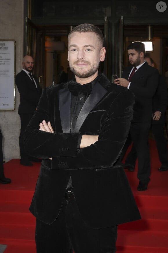 Jeremstar arrivant au "Concerto pour la Paix" organisé par Omar Harfouch au Théâtre des Champs Élysées à Paris, France, le 18 Septembre 2024. © Perusseau / Tribeca / Bestimage 