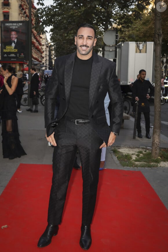 Adil Rami arrivant au "Concerto pour la Paix" organisé par Omar Harfouch au Théâtre des Champs Élysées à Paris, France, le 18 Septembre 2024. © Perusseau / Tribeca / Bestimage 