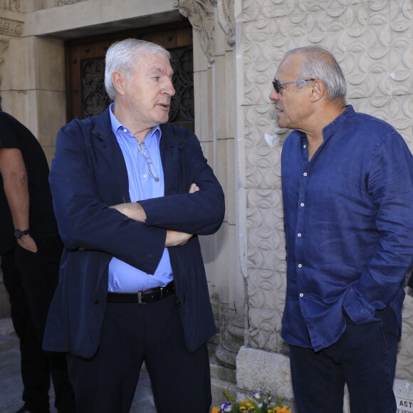 Luis Fernandez, Louis Acariès - Obsèques du journaliste sportif, Didier Roustan, décédé le 11 septembre à l'âge de 66 ans en l'église Notre-Dame-des-Pins, à Cannes le 20 septembre 2024. © Franz Chavaroche/Bestimage