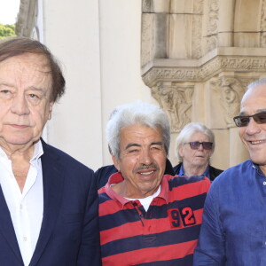 Daniel Lauclair, Louis Acariès - Obsèques du journaliste sportif, Didier Roustan, décédé le 11 septembre à l'âge de 66 ans en l'église Notre-Dame-des-Pins, à Cannes le 20 septembre 2024. © Franz Chavaroche/Bestimage