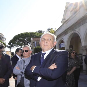 Basile Boli - Obsèques du journaliste sportif, Didier Roustan, décédé le 11 septembre à l'âge de 66 ans en l'église Notre-Dame-des-Pins, à Cannes le 20 septembre 2024. © Franz Chavaroche/Bestimage