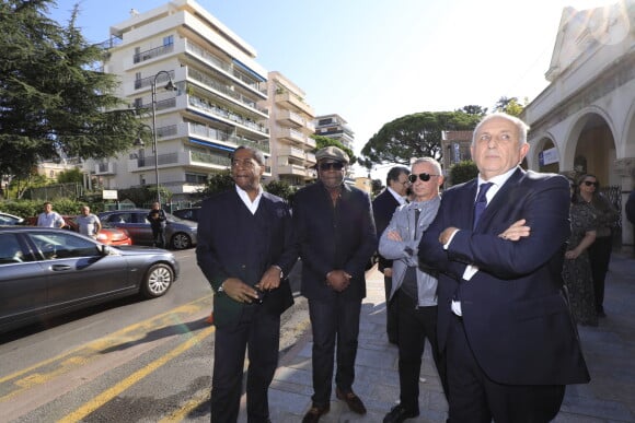 Basile Boli - Obsèques du journaliste sportif, Didier Roustan, décédé le 11 septembre à l'âge de 66 ans en l'église Notre-Dame-des-Pins, à Cannes le 20 septembre 2024. © Franz Chavaroche/Bestimage