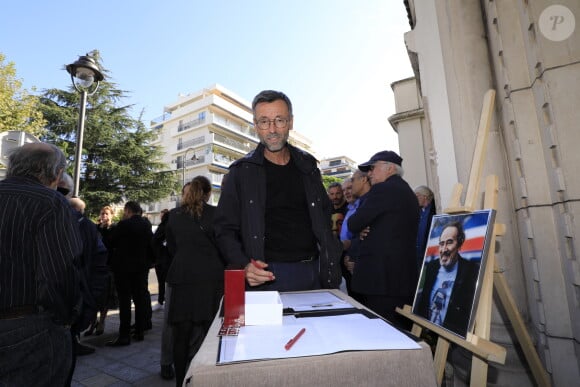 Son ami Olivier Ménard était présent 
Obsèques du journaliste sportif, Didier Roustan, décédé le 11 septembre à l'âge de 66 ans en l'église Notre-Dame-des-Pins, à Cannes le 20 septembre 2024. © Franz Chavaroche/Bestimage