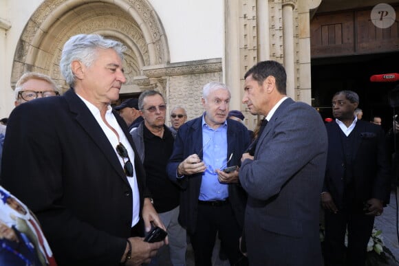 Luis Fernandez, David Lisnard (Maire de Cannes) - Obsèques du journaliste sportif, Didier Roustan, décédé le 11 septembre à l'âge de 66 ans en l'église Notre-Dame-des-Pins, à Cannes le 20 septembre 2024. © Franz Chavaroche/Bestimage