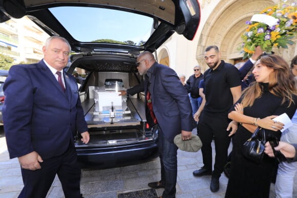 Basile Boli - Sorties des obsèques du journaliste sportif, Didier Roustan, décédé le 11 septembre à l'âge de 66 ans en l'église Notre-Dame-des-Pins, à Cannes le 20 septembre 2024. © Franz Chavaroche/Bestimage