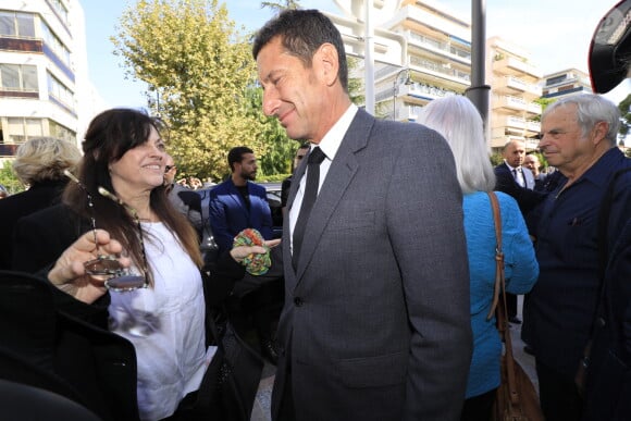 Murielle Roustan, David Lisnard (Maire de Cannes) - Sorties des obsèques du journaliste sportif, Didier Roustan, décédé le 11 septembre à l'âge de 66 ans en l'église Notre-Dame-des-Pins, à Cannes le 20 septembre 2024. © Franz Chavaroche/Bestimage