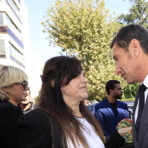 Murielle Roustan, David Lisnard (Maire de Cannes) - Sorties des obsèques du journaliste sportif, Didier Roustan, décédé le 11 septembre à l'âge de 66 ans en l'église Notre-Dame-des-Pins, à Cannes le 20 septembre 2024. © Franz Chavaroche/Bestimage