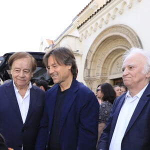 Murielle Roustan, Daniel Lauclair, Daniel Bravo - Sorties des obsèques du journaliste sportif, Didier Roustan, décédé le 11 septembre à l'âge de 66 ans en l'église Notre-Dame-des-Pins, à Cannes le 20 septembre 2024. © Franz Chavaroche/Bestimage