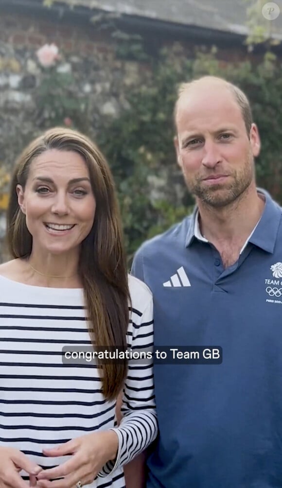 Cet été, le prince William s'était immortalisé pour la première fois aux côtés de Kate Middleton pour enregistrer une vidéo pour féliciter les athlètes britanniques pour leurs performances lors des JO de Paris.
Kate Middleton a donné un coup de pouce à ses fans en faisant une apparition surprise aux côtés de son mari, le prince William, pour transmettre un message à l'équipe de Grande-Bretagne. Kate, 42 ans, la princesse de Galles, mère de trois enfants, qui suit un traitement contre le cancer, et William, également âgé de 42 ans, ont fait appel à un grand nombre de stars pour leur vidéo édifiante. Photo fournie par JLPPA