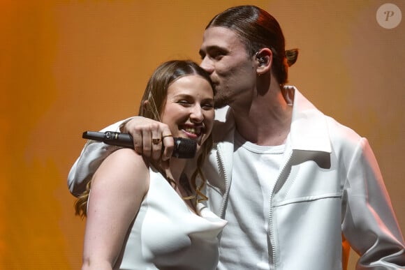 Héléna et Pierre sont désormais de nouveau face à face mais pour les NRJ Music Awards
Héléna Bailly et Pierre Garnier lors du concert de la Star Academy à Lyon, le 15/03/24. Photo Sandrine Thesillat / Panoramic