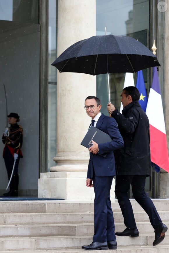 Bruno Retailleau, ministre français de l'intérieur arrive au premier conseil des ministres du gouvernement Barnier, au palais de l'Elysée, à Paris, le 23 septembre 2024. © Stéphane Lemouton / Bestimage