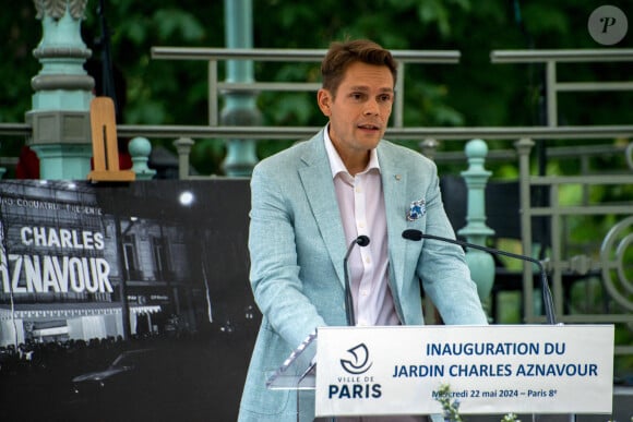 Aznavour a eu aussi six enfants, dont Nicolas, qui se sont partagés sa fortune...Nicolas Aznavour lors de l'inauguration du jardin Charles Aznavour à Paris, France, le 22 mai 2024. Photo par Denis Prezat/ABACAPRESS.COM