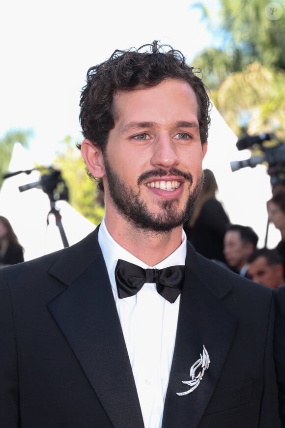 Victor Belmondo - Montée des marches du film « L’amour ouf » lors du 77ème Festival International du Film de Cannes, au Palais des Festivals à Cannes. Le 23 mai 2024 © Jacovides-Moreau / Bestimage