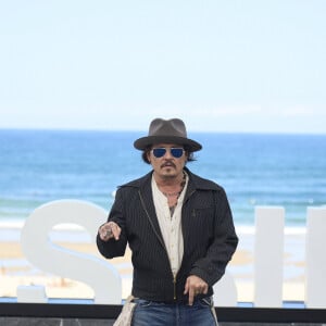 Johnny Depp retardataire, il est un habitué mais pas le seul, la presse est lasse des comportements de la star lors des festivals
Johnny Depp au festival de San Sebastian en septembre 2024 © Imago / Panoramic / Bestimage