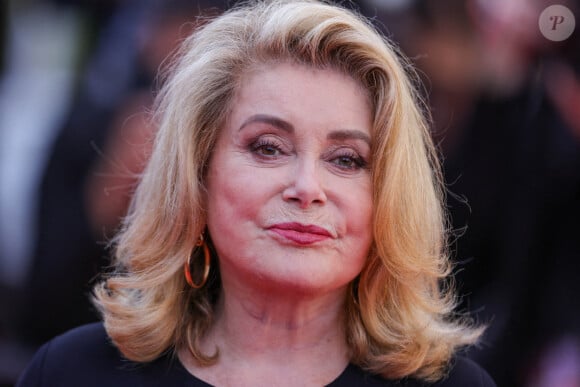 La somptueuse demeure de Catherine Deneuve a été rachetée par un groupe hôtelier prestigieux...
Catherine Deneuve assiste au tapis rouge de "L'Amour Ouf" au 77ème Festival de Cannes au Palais des Festivals. Photo par ShootPix/ABACAPRESS.COM