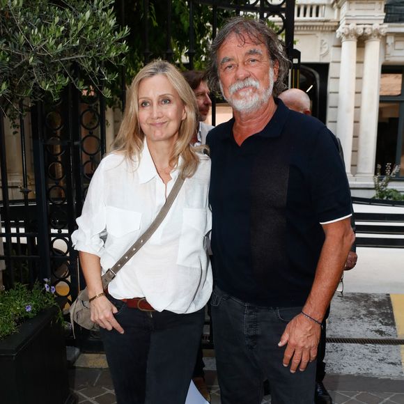 Pour rappel, ils sont séparés depuis 2015 
Catherine et Olivier Marchal - Cocktail à l'occasion des 2 ans de la boutique du Joaillier Heurgon à Paris le 27 juin 2023. © Christophe Clovis / Bestimage