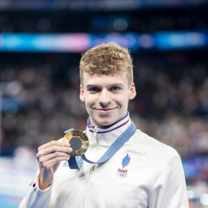 Léon Marchand a remporté la médaille d'or sur le 200 m 4 nages, son quatrième titre olympique lors des Jeux Olympiques de Paris 2024 (JO) le 2 aout 2024. © Perusseau-Jacovides/Bestimage