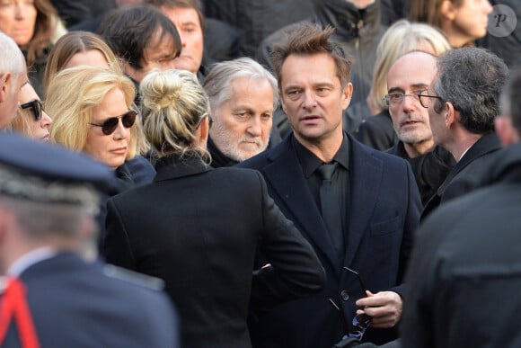 Sylvie Vartan, Jean-Jacques Debout, David Hallyday - Sorties de l'église de la Madeleine après les obsèques de Johnny Hallyday à Paris le 9 décembre 2017. © Veeren / Bestimage 