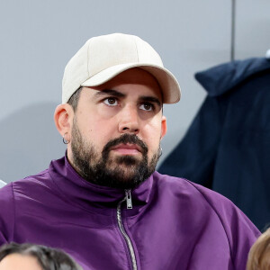 Artus - Les célébrités dans les tribunes des Internationaux de France de tennis de Roland Garros 2024 à Paris, le 29 mai 2024. © Jacovides / Moreau / Bestimage 