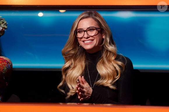 On retrouvera notamment Clara Morgane
Exclusif - Clara Morgane porte ses lunettes de vue pour la première fois à la télévision - Enregistrement de l'émission "100% Logique", présentée par C.Féraud et diffusée le 5 octobre sur France 2 © Christophe Clovis / Bestimage 