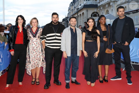 Mentissa, Laëtitia Eïdo, Johann Dionnet, Jury President Samir Guesmi, Jury Membres Kiara Carrière, Fadette Drouard et Artus au tapis rouge du 38ème festival du film de Cabourg, France, le 14 juin 2024. Les Journées romantiques du 38ème Festival du film de Cabourg (Calvados) auront lieu du 12 au 16 juin. © Coadic Guirec/Bestimage