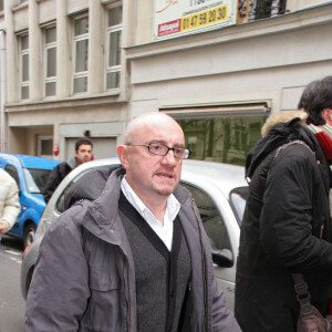 Pour ses voisins, c'était un homme très discret, que l'on voyait seul le plus souvent...L'acteur français Michel Blanc de 'Les Bronzes 3' arrive à la station de radio RTL à Paris, France, le 18 janvier 2006, après avoir fait la promotion de son prochain film. Photo par Denis Guignebourg/ABACAPRESS.COM