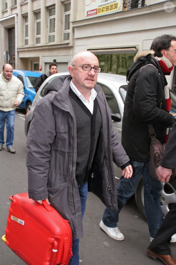 Pour ses voisins, c'était un homme très discret, que l'on voyait seul le plus souvent...L'acteur français Michel Blanc de 'Les Bronzes 3' arrive à la station de radio RTL à Paris, France, le 18 janvier 2006, après avoir fait la promotion de son prochain film. Photo par Denis Guignebourg/ABACAPRESS.COM