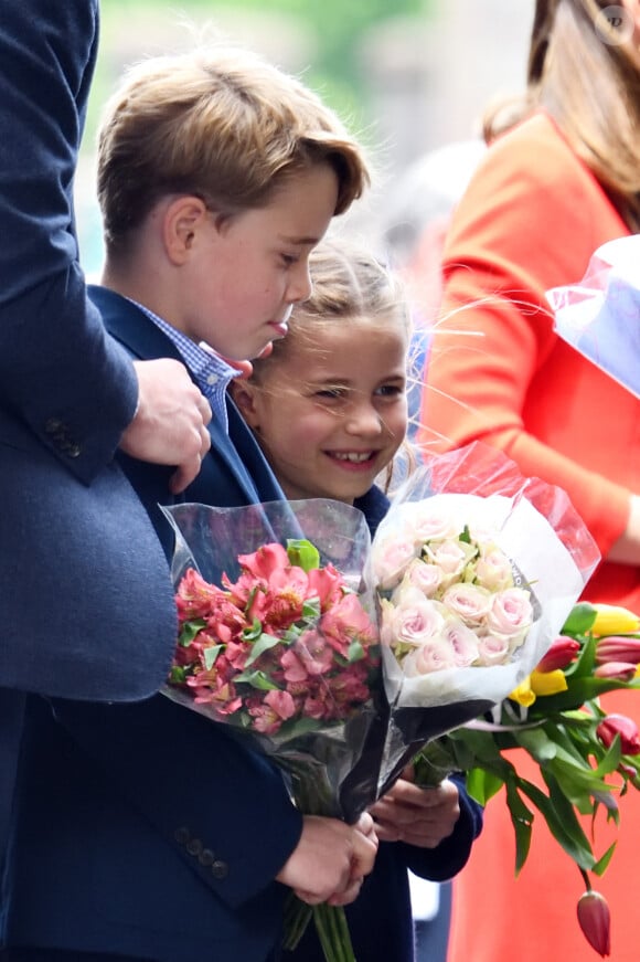 Le prince George de Cambridge et la princesse Charlotte de Cambridge en visite au château de Cardiff, Royaume Uni, le 4 juin 2022, à l'occasion du jubilé de platine de la reine d'Angleterre. 