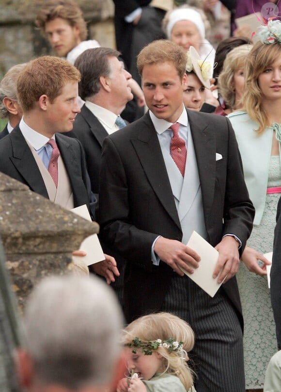 D'après l'auteur de "The King", Christopher Andersen pour "Fox News Digital", le célèbre rappeur aurait souhaité d'ailleurs y voir, les princes Harry et Willliam... Sans succès !
Londres, Royaume-Uni - Le Prince William et le Prince Harry.