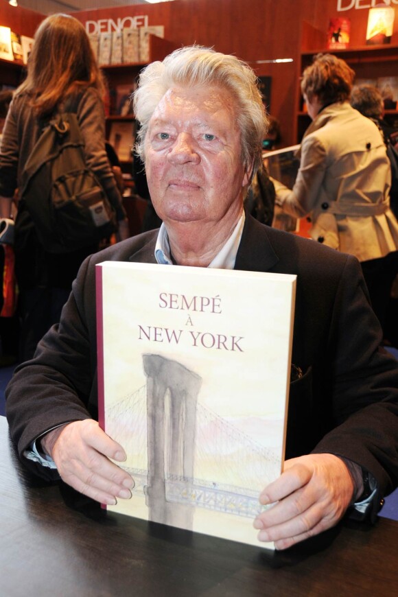 La Salon du Livre 2010 se tient à Paris jusqu'au 31 mars, et accueille de nombreux people-auteurs, dont Sempé