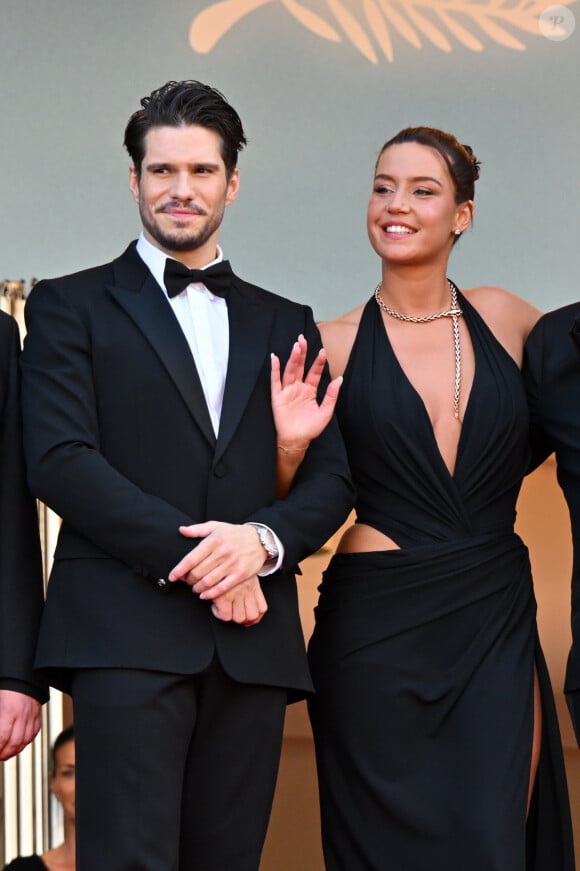 François Civil, Adèle Exarchopoulos - Montée des marches du film " L'amour ouf " lors du 77ème Festival International du Film de Cannes, au Palais des Festivals à Cannes. Le 23 mai 2024 © Bruno Bebert / Bestimage