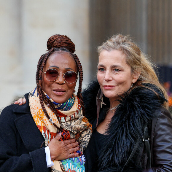 Mimi Félixine, Sophie Duez - Obsèques de Michel Blanc en l'église Saint-Eustache à Paris, le 10 octobre 2024. © Moreau / Jacovides / Bestimage