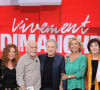 Exclusif - Olivier de Benoist, Francis Perrin, sa femme Gersende et leur fils Louis, Michel Drucker, Corinne Touzet, Anny Duperey, Pascal Legitimus et Emmanuel Chaunu - Enregistrement de l'émission "Vivement Dimanche", présentée par M.Drucker et diffusée le 15 septembre sur France 3. Le 10 septembre 2024 © Guillaume Gaffiot / Bestimage 