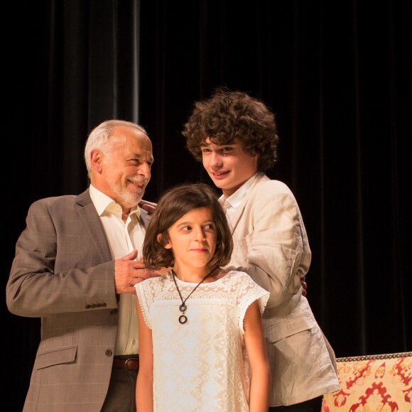 Exclusif - Francis Perrin réunit sa famille sur scène, son fils Louis et sa fille Clarisse - Francis Perrin fête ses 50 ans de carrière et revient sur scène pour une soirée spéciale avec "Molière malgré Moi" au théâtre de la Gaîté-Montparnasse à Paris le 18 juin 2016 entouré de sa famille et ses amis. © Romuald Meigneux / Bestimage 