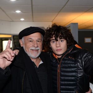 Exclusif - Francis Perrin et son fils Louis, atteint d'autisme - Mobilisation des people pour l'association SOS Autisme en France lors d'un shooting au studio Invisu à Paris, le 7 et 8 février 2016. © Rachid Bellak/Bestimage 