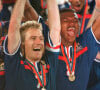 ...possède aussi une maison en Bretagne, loin de l'agitation...Marcel Desailly et Didier Deschamps célèbrent la victoire contre l'Italie en finale de l'Euro 2000, championnat d'Europe de football, Rotterdam, 2 juillet 2000. Photo par Henri Szwarc/ABACAPRESS.COM