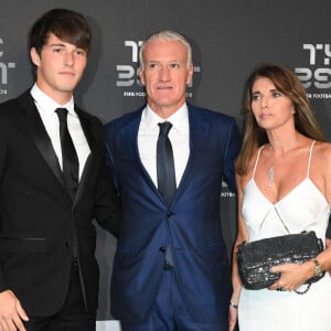 Leur fils Dylan est d'ailleurs né non loin de là, à Quimper.Didier Deschamps, sa femme Claude et son fils Dylan arrivent aux Best FIFA Football Awards 2018 au Royal Festival Hall, à Londres, au Royaume-Uni, le 24 septembre 2018. Photo par Christian Liewig/ABACAPRESS.COM