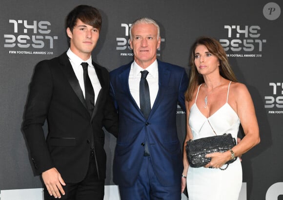 Leur fils Dylan est d'ailleurs né non loin de là, à Quimper.Didier Deschamps, sa femme Claude et son fils Dylan arrivent aux Best FIFA Football Awards 2018 au Royal Festival Hall, à Londres, au Royaume-Uni, le 24 septembre 2018. Photo par Christian Liewig/ABACAPRESS.COM