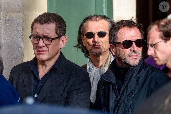 Dany Boon, Bernard Montiel - Sortie des Obsèques de Michel Blanc en l'église Saint-Eustache à Paris, le 10 octobre 2024. © Moreau / Jacovides / Bestimage 