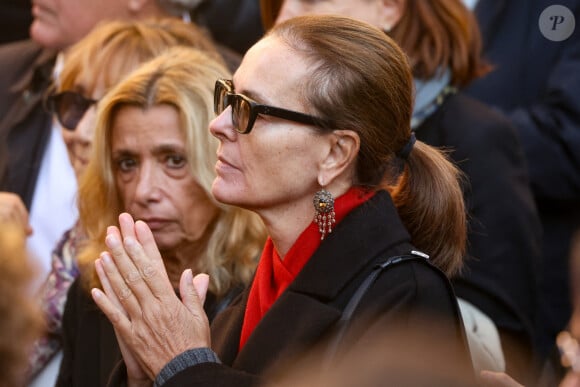 Carole Bouquet - Sortie des Obsèques de Michel Blanc en l'église Saint-Eustache à Paris, le 10 octobre 2024. © Moreau / Jacovides / Bestimage 