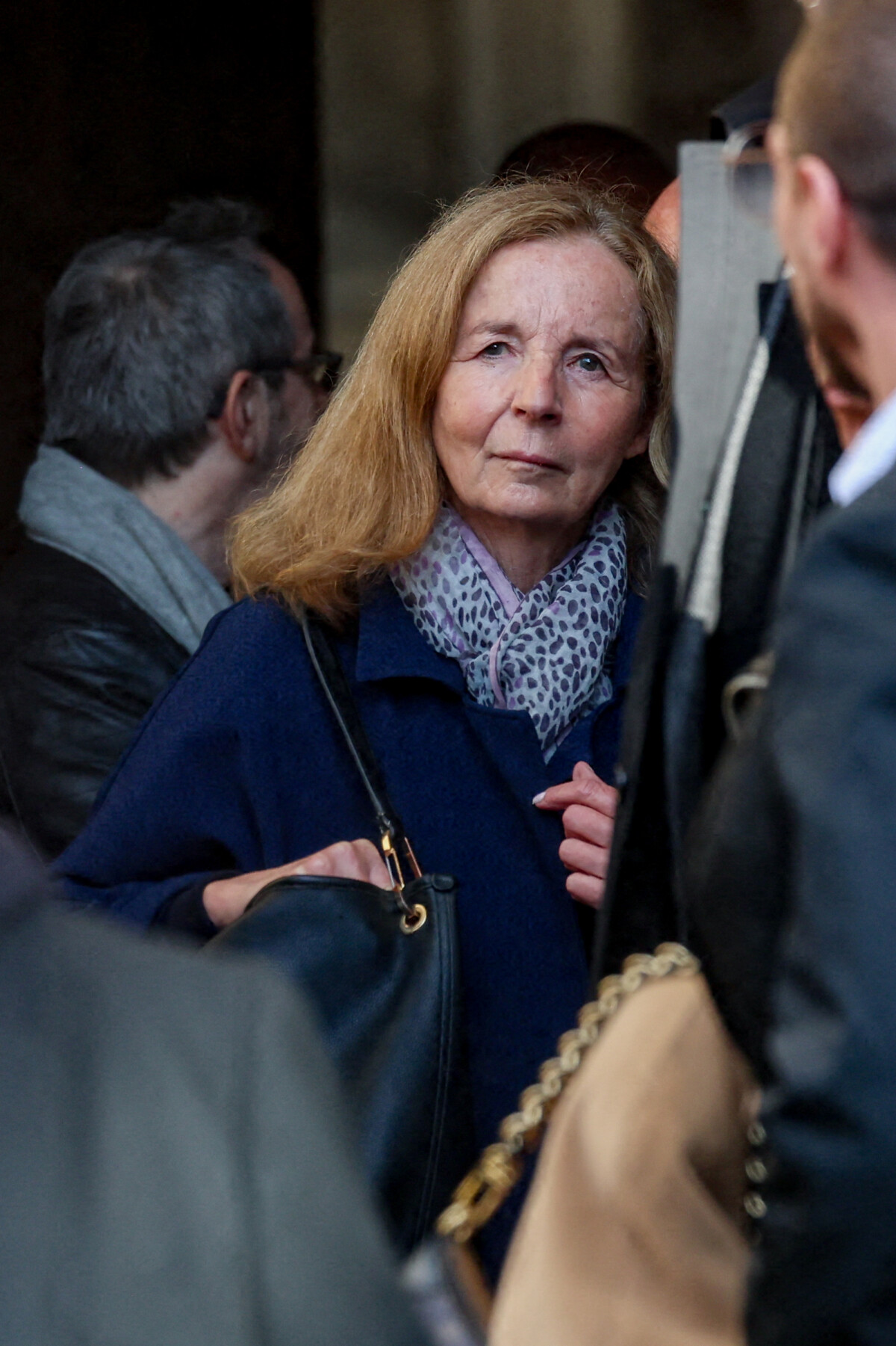 Photo : Françoise Vidal, veuve de J.Rochefort - Sortie des Obsèques de ...