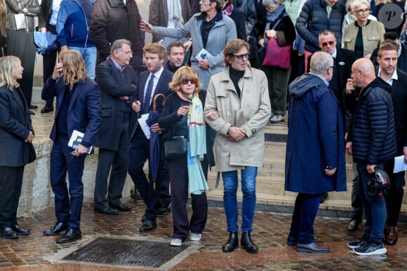 Bernard Montiel, Nadine Trintignant, Jean-Noël Mirande - Sortie des Obsèques de Michel Blanc en l'église Saint-Eustache à Paris, le 10 octobre 2024. © Moreau / Jacovides / Bestimage 