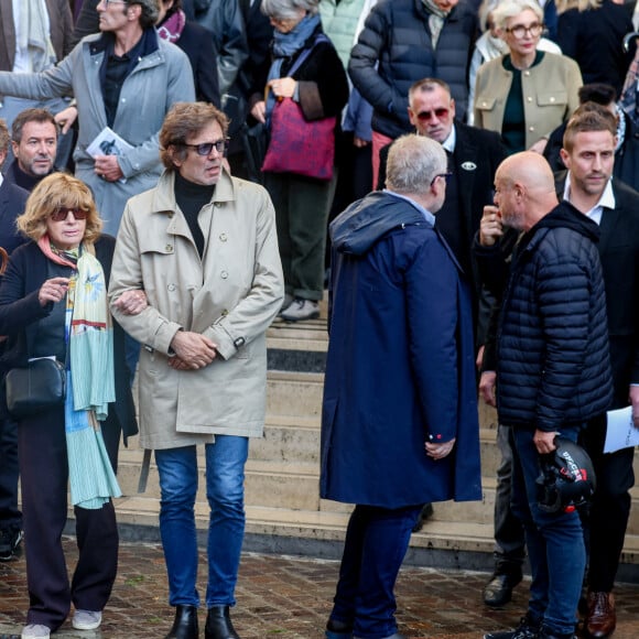 Bernard Montiel, Nadine Trintignant, Jean-Noël Mirande - Sortie des Obsèques de Michel Blanc en l'église Saint-Eustache à Paris, le 10 octobre 2024. © Moreau / Jacovides / Bestimage 